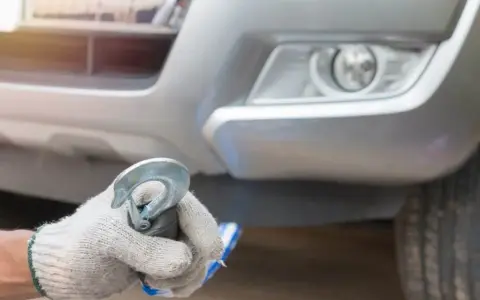 Holowanie automatu: Czy to bezpieczne? Uniknij kosztownej awarii!