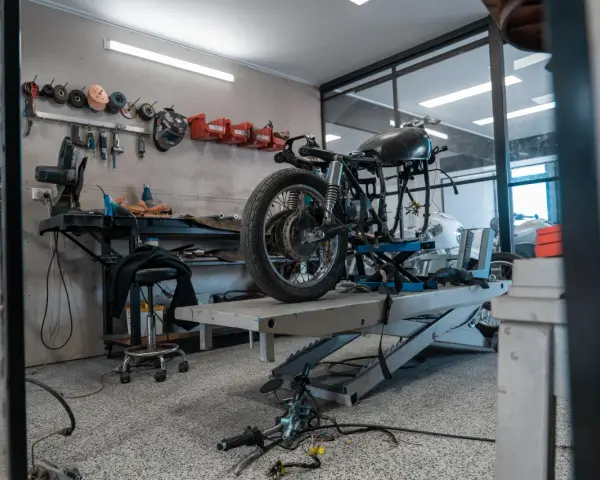 Myśl o warsztacie motocyklowym? Kompletny przewodnik krok po kroku!