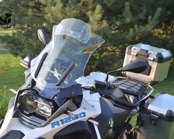 Jak ustawić deflektor motocyklowy? Komfort jazdy bez turbulencji