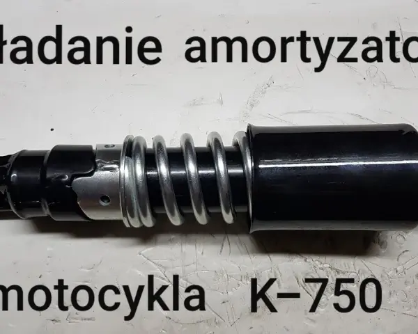 Jak rozebrać amortyzator motocyklowy? Poradnik krok po kroku